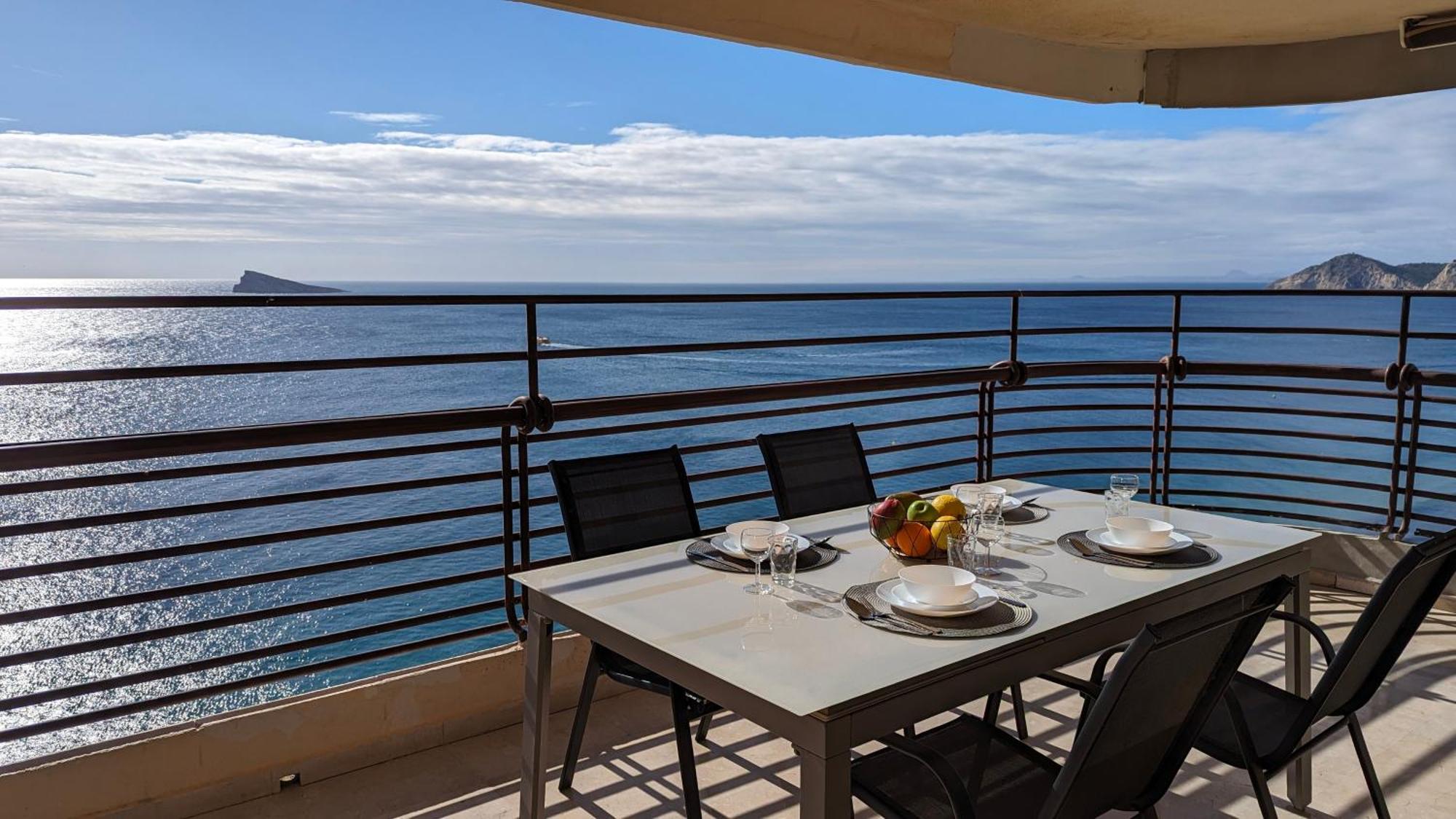 Las Arenas Sea Front Apartments Benidorm Exterior photo